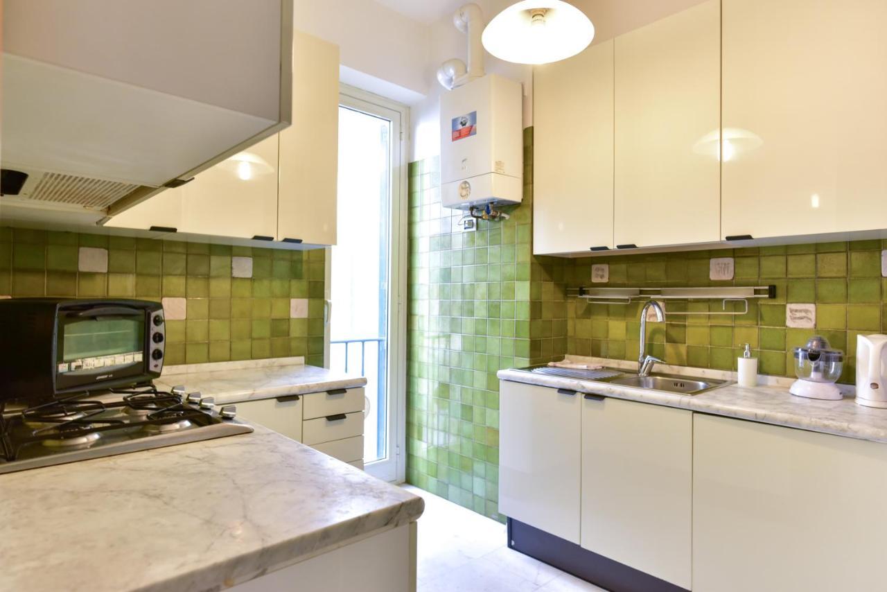 Elegant & Cozy Apartment In The Heart Of Рим Екстериор снимка