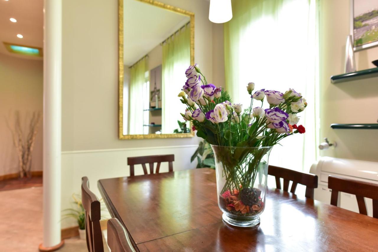 Elegant & Cozy Apartment In The Heart Of Рим Екстериор снимка