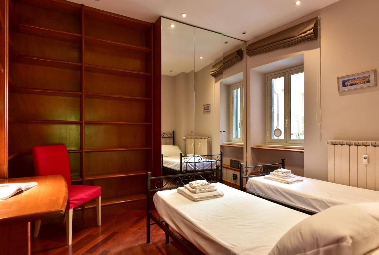 Elegant & Cozy Apartment In The Heart Of Рим Екстериор снимка
