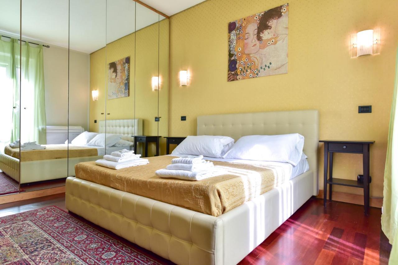 Elegant & Cozy Apartment In The Heart Of Рим Екстериор снимка